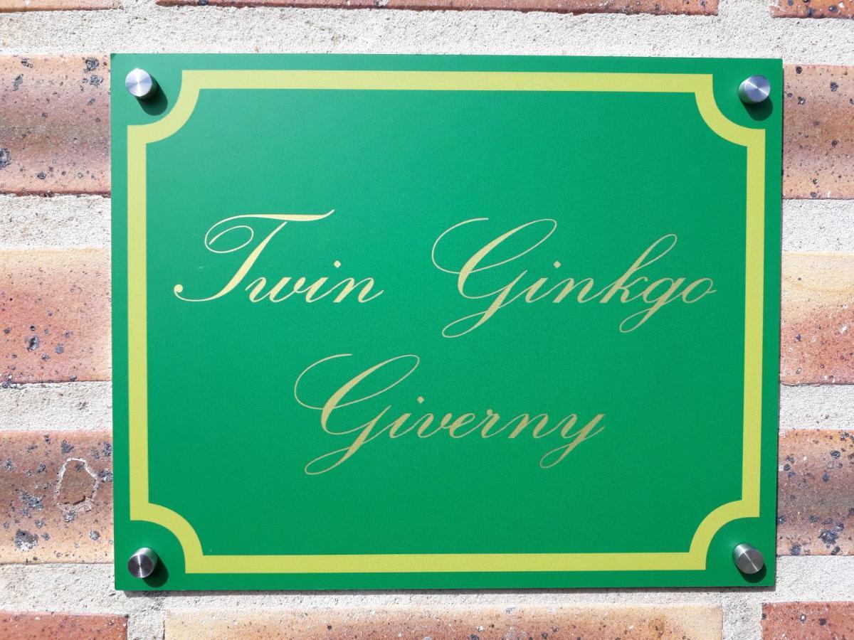 Twin Ginkgo Villa Giverny Bagian luar foto